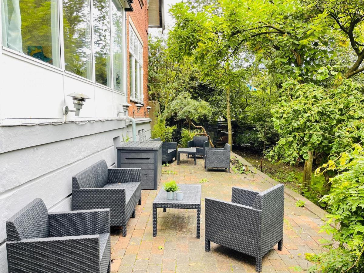 Aday - Aalborg Mansion - Big Apartment With Garden Екстериор снимка